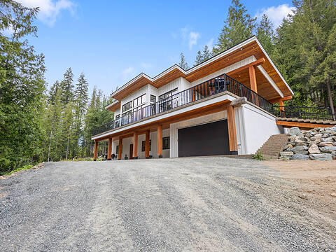 7249 Anglemont Way, Anglemont