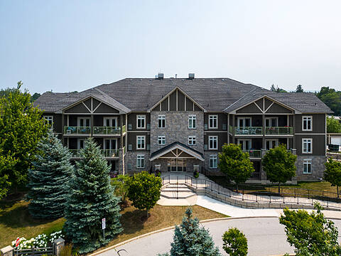 27 Beaver Street S #101, Blue Mountains