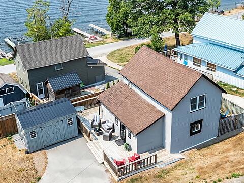 42 Pavillion Rd, Kawartha Lakes