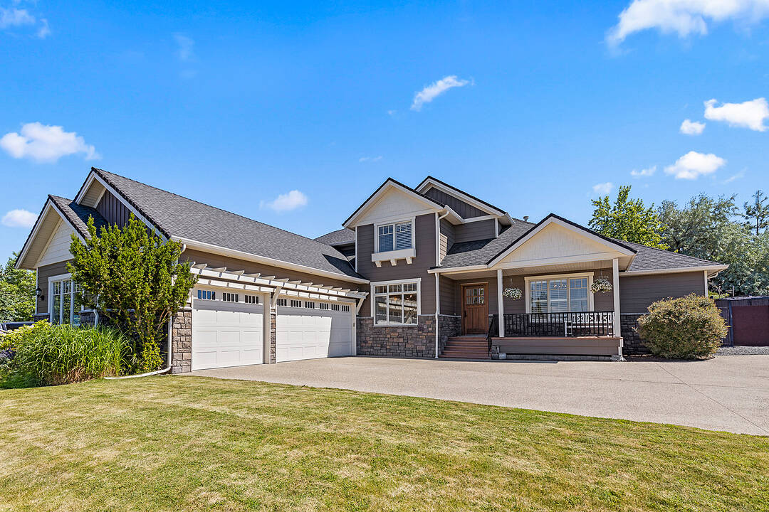 1511 Woodridge Road, Kelowna, British Columbia