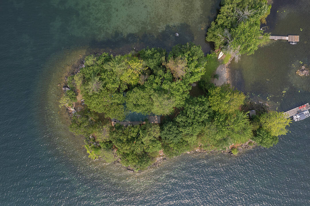 375 Downie Island, 1000 Islands, Ontario