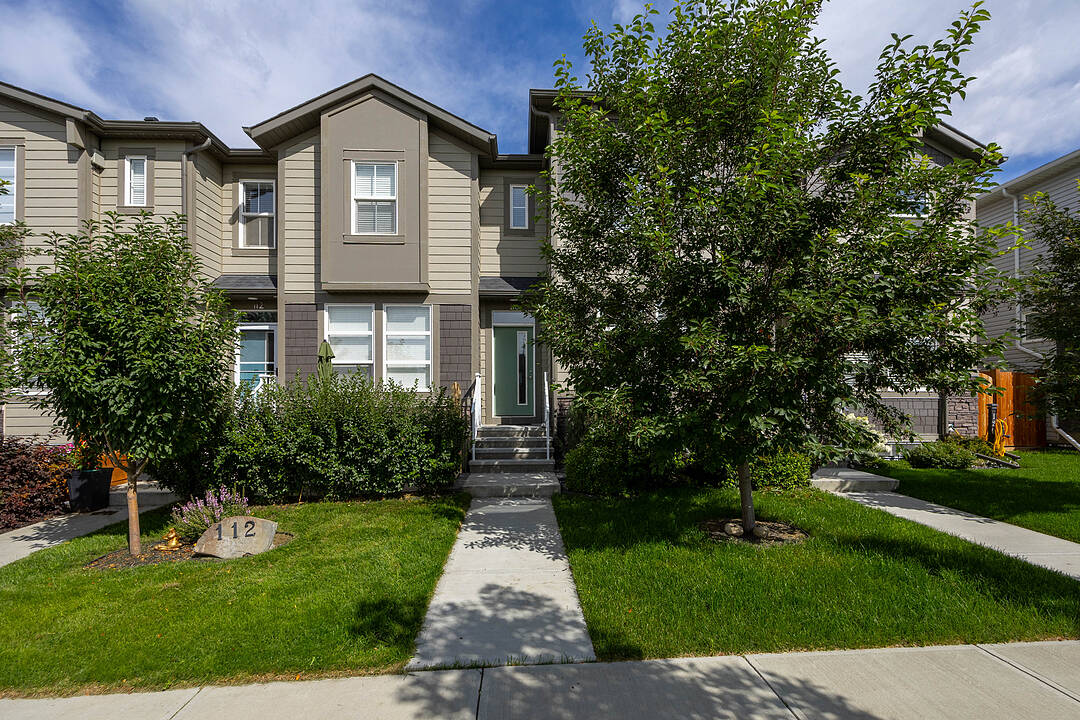 116 Wolf Hollow Park SE, Calgary, Alberta