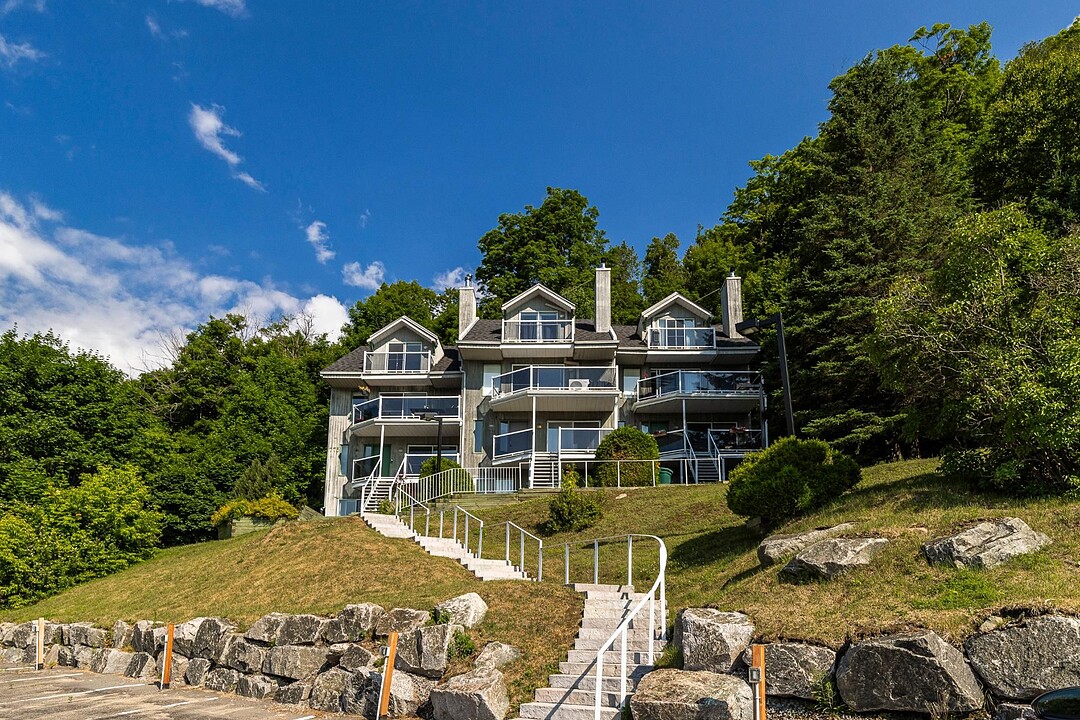 775B Rue Principale, Saint-Sauveur, Quebec, Québec