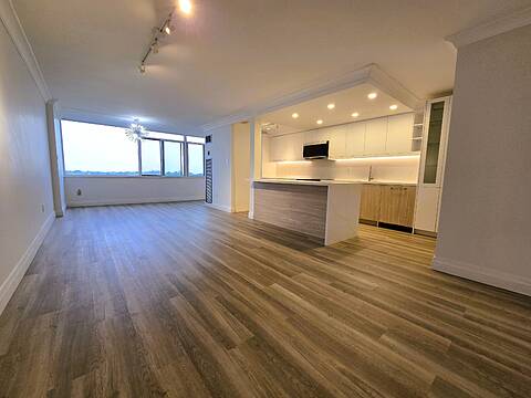 3000 Bathurst St #706, Toronto