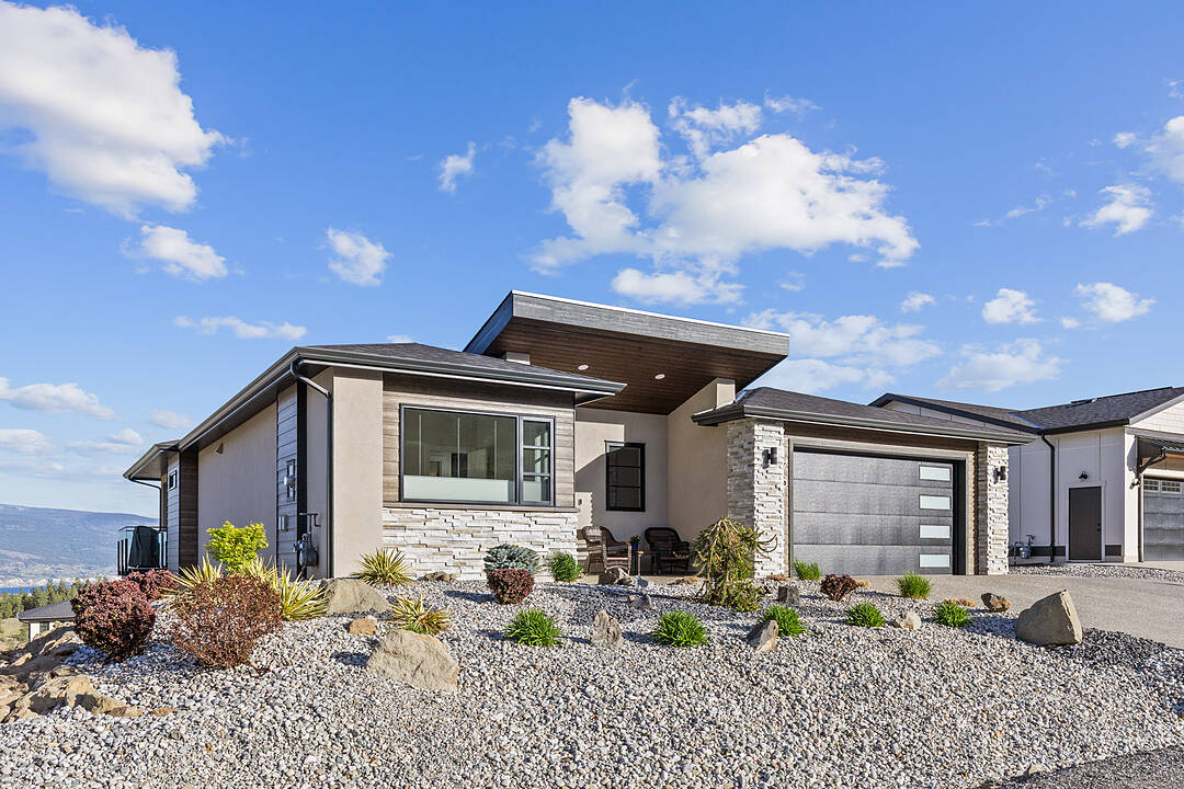 17511 Sanborn Street, Summerland, British Columbia