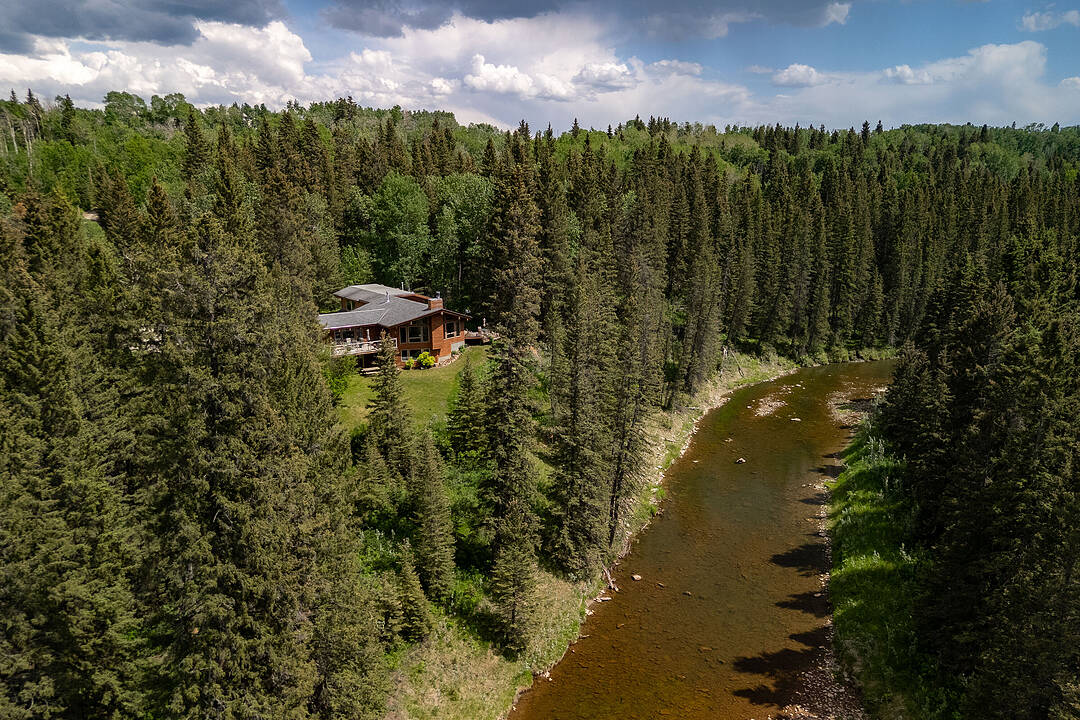 4252 Township Road 322, Rural Mountain View County, Alberta