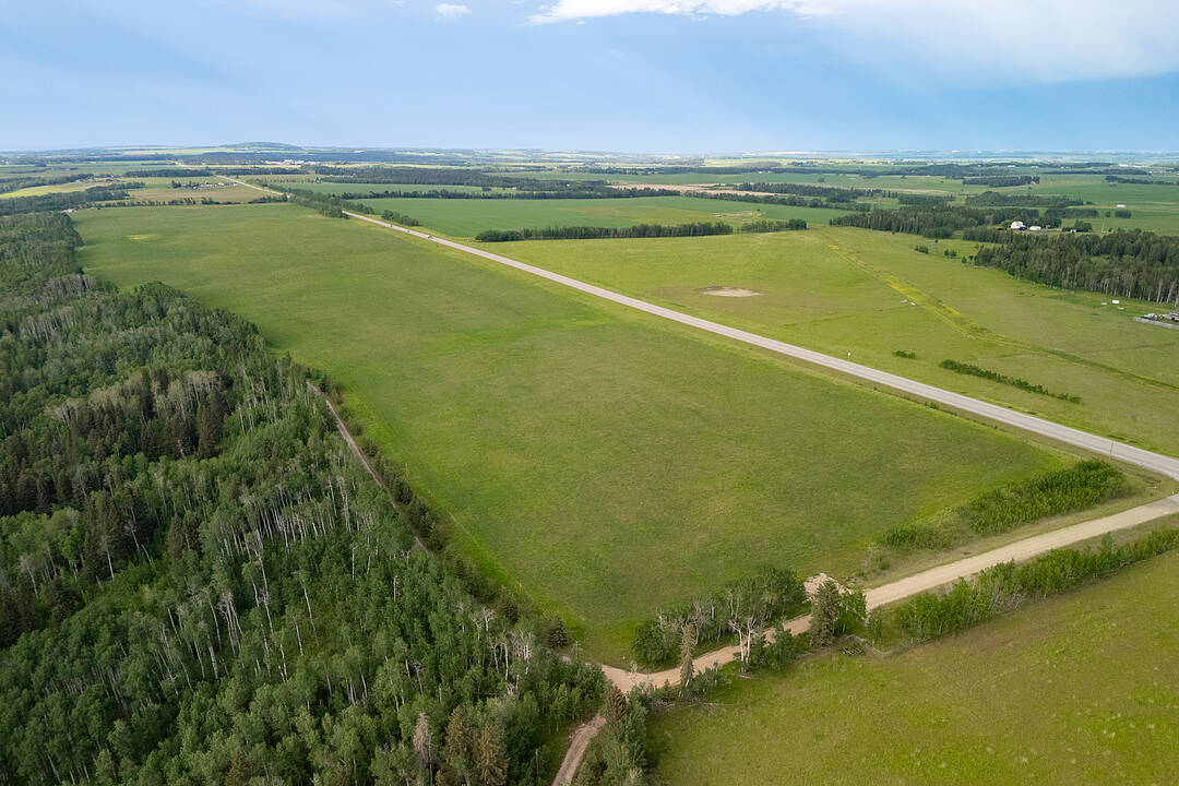 SW 15-32-4W5M Township Road 322, Rural Mountain View County, Alberta