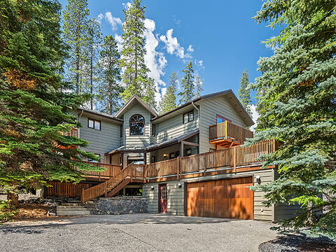 1021 Rundleview Drive, Canmore