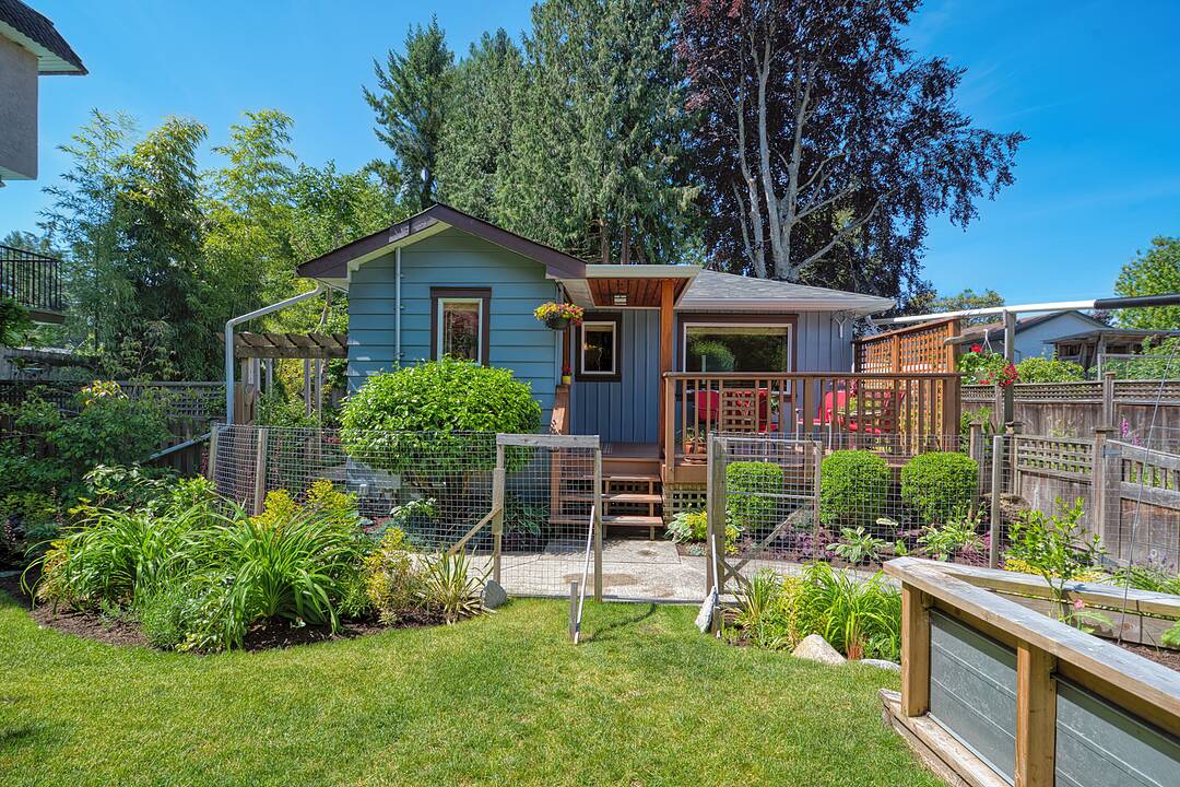 4631 Whitaker Road, Sechelt, British Columbia