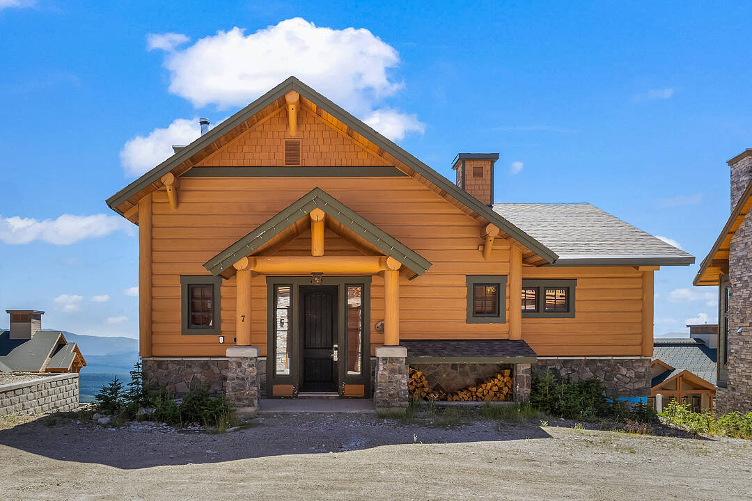 7-255 Feathertop Way, Kelowna, British Columbia