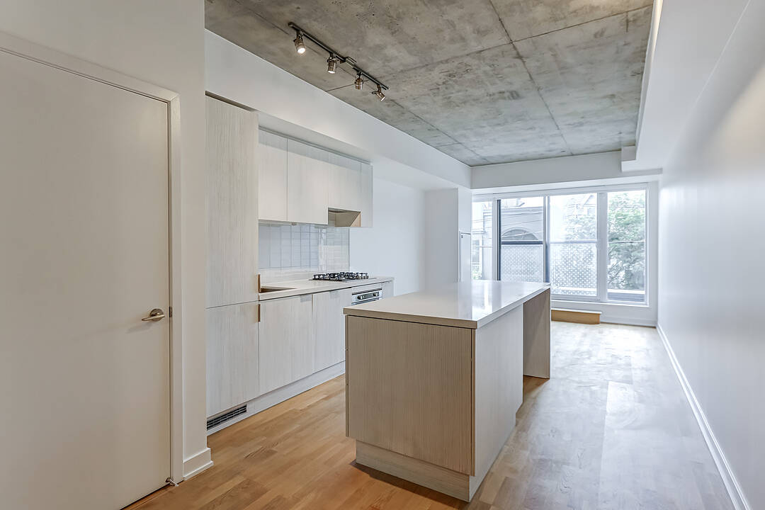 109 Ossington Ave #203, Toronto, Ontario
