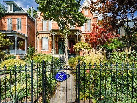 30 Amelia St, Toronto
