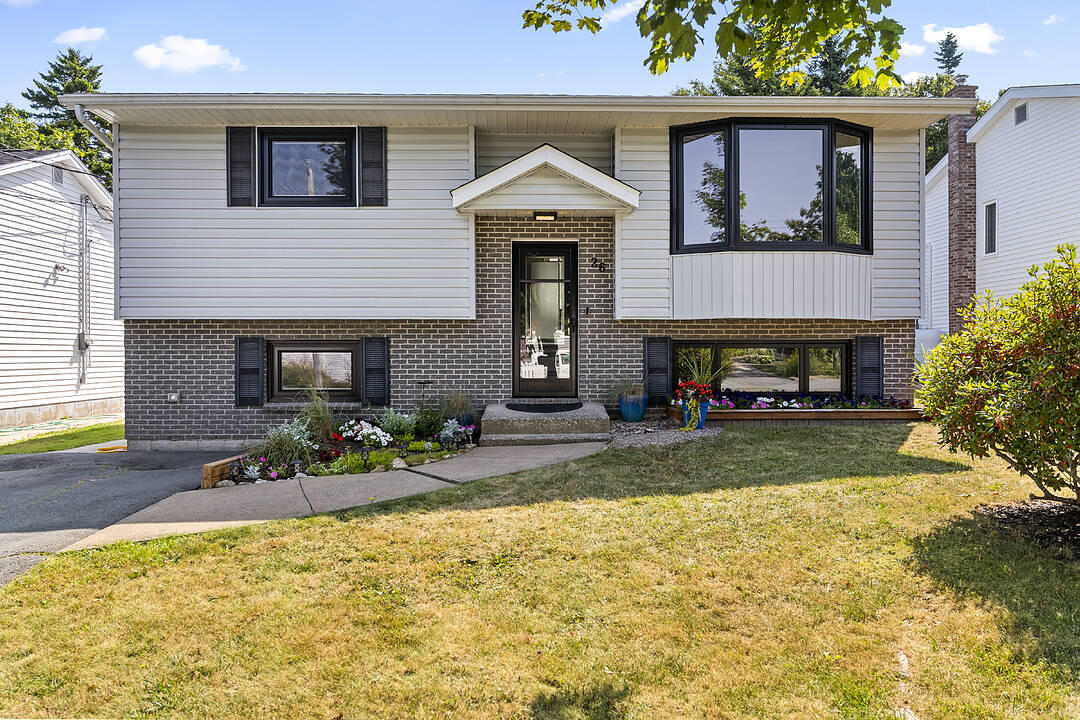 26 Feldspar Crescent, Halifax, Nova Scotia