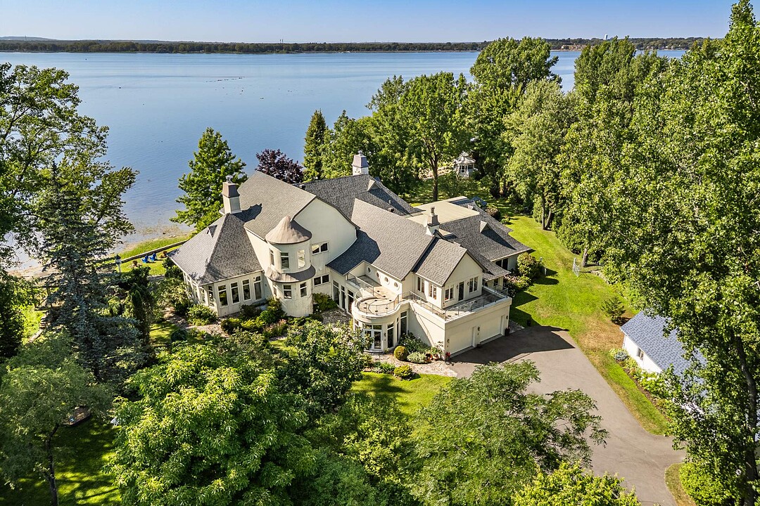 2059 Ch. du Bord-du-Lac, L'île-Bizard / Sainte-Geneviève, Québec