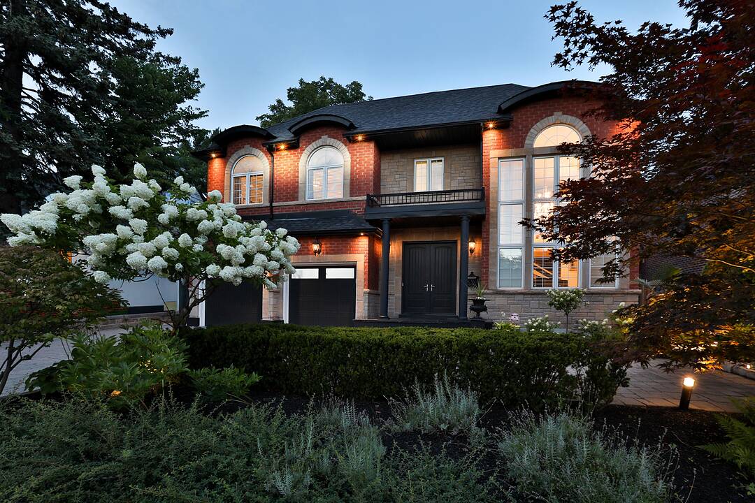 1437 Islington Ave, Toronto, Ontario
