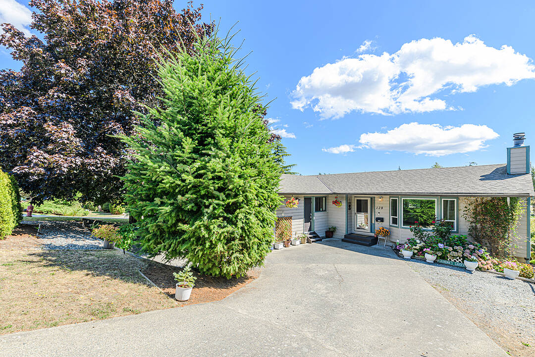 128 Paddock Place, Victoria, British Columbia