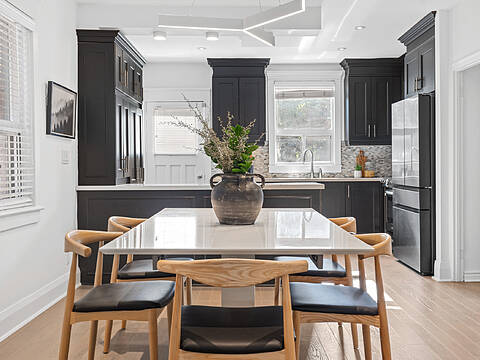 202 Arlington Ave, Toronto