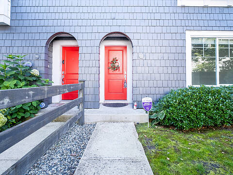 15268 28 Avenue #100, Surrey