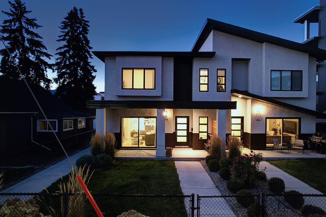 1064 Lawson Avenue, Kelowna, British Columbia