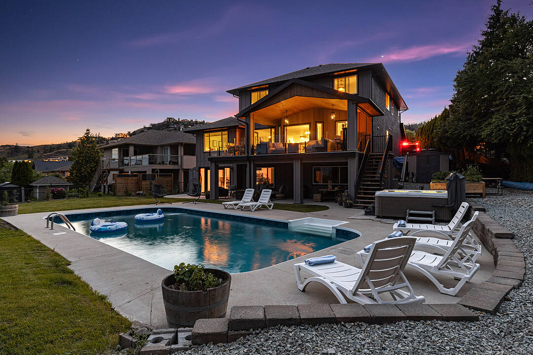 1671 Lindsay Drive, Kelowna, British Columbia