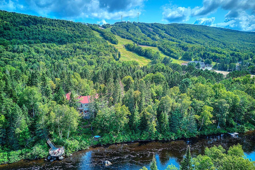 205 Ch. du Lac-Blanc, Apt. D, Saint-Donat, Québec