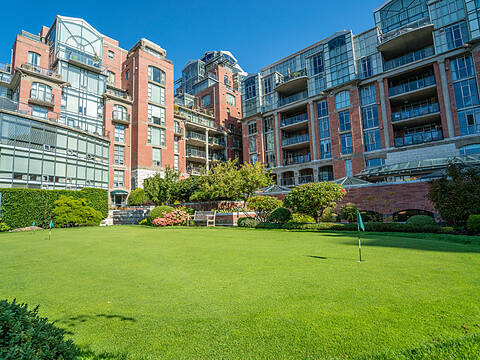 231-21 Dallas Road, Victoria