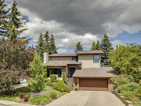 1052 Edgemont Road NW, Calgary