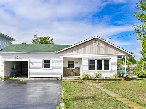 255 Clarence St, Gravenhurst