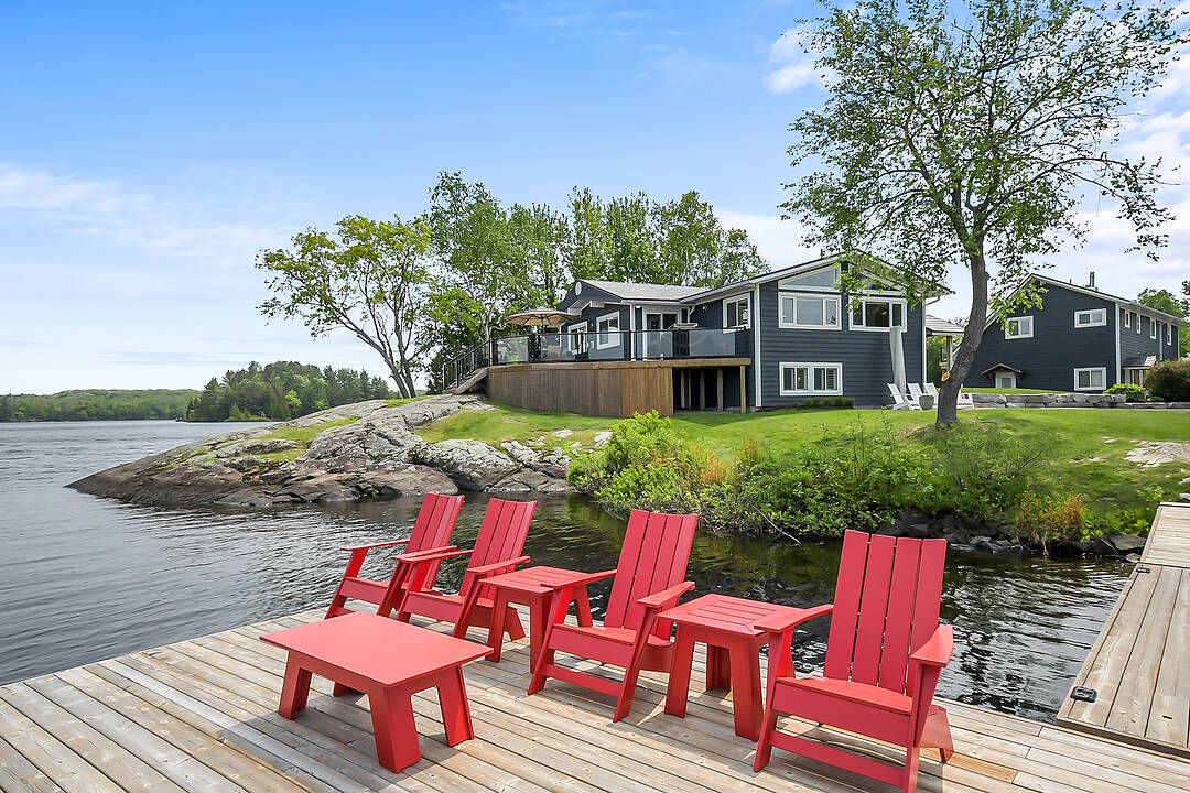 11D Bears Paw, Whitestone, Ontario