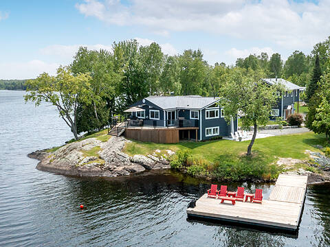 11D Bears Paw, Whitestone