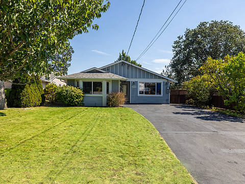 2889 Maurice Lane, Langford