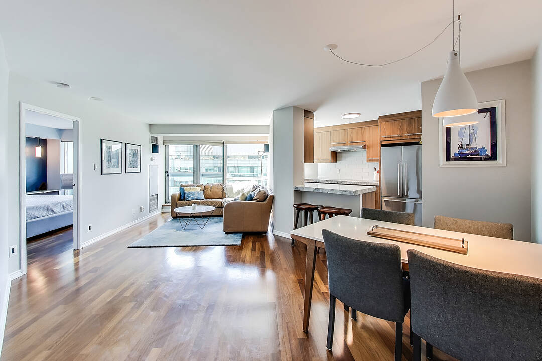 10 Yonge St #2701, Toronto, Ontario
