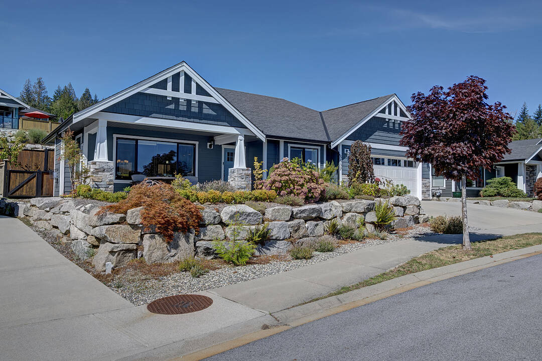 5537 Peregrine Crescent, Sechelt, British Columbia