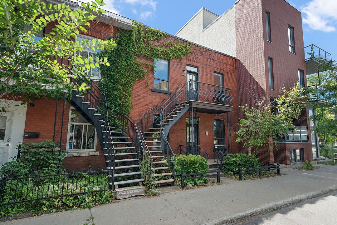 8080-8082 Rue St-André, Villeray / Saint-Michel / Parc-Extension, Québec