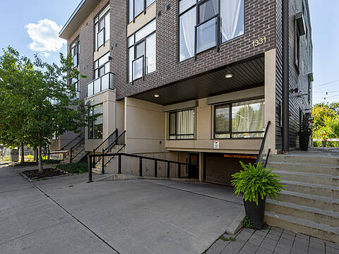 1331 Gerrard St #4, Toronto