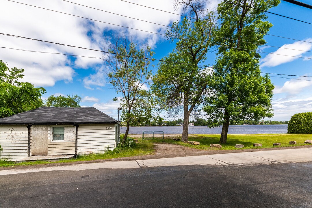 7805Z Boul. des Mille-Îles, Saint-François, Québec