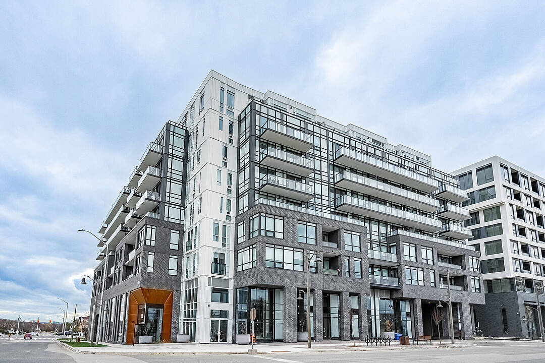 3005 Pine Glen Rd #810, Oakville, Ontario