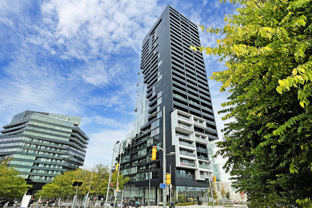 170 Bayview Ave #2201, Toronto, Ontario