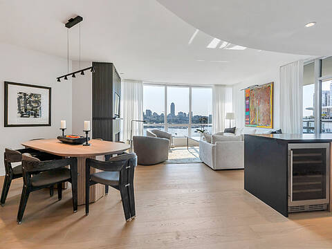 1328 Marinaside Crescent #801, Vancouver