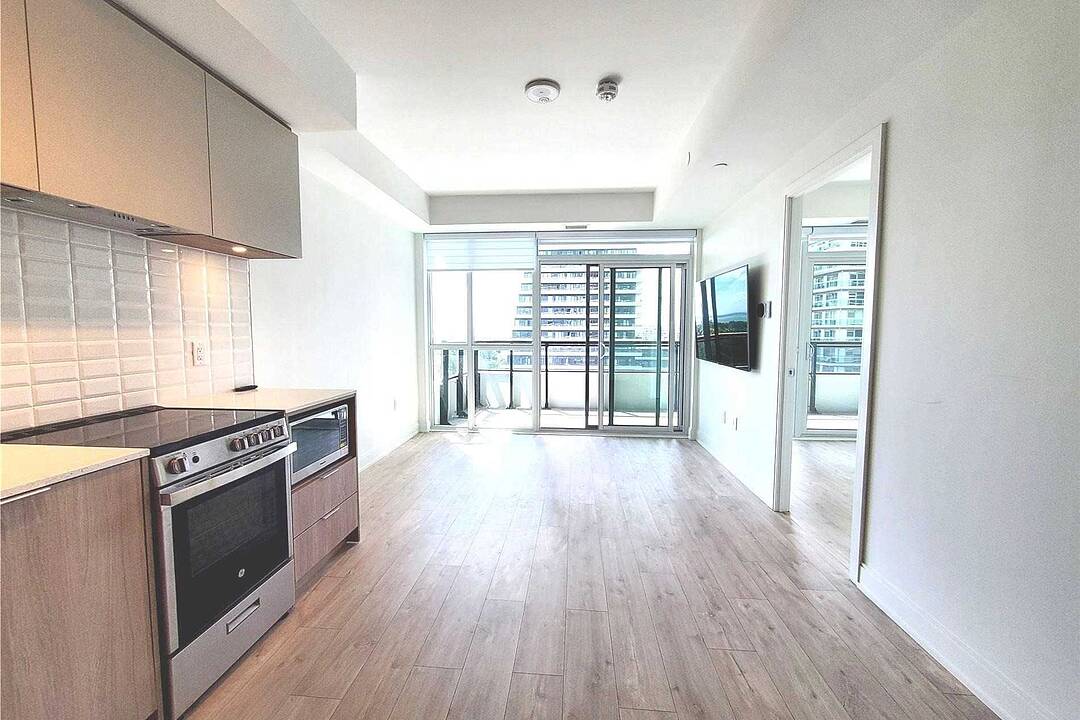 65 Annie Craig Dr #911, Toronto, Ontario