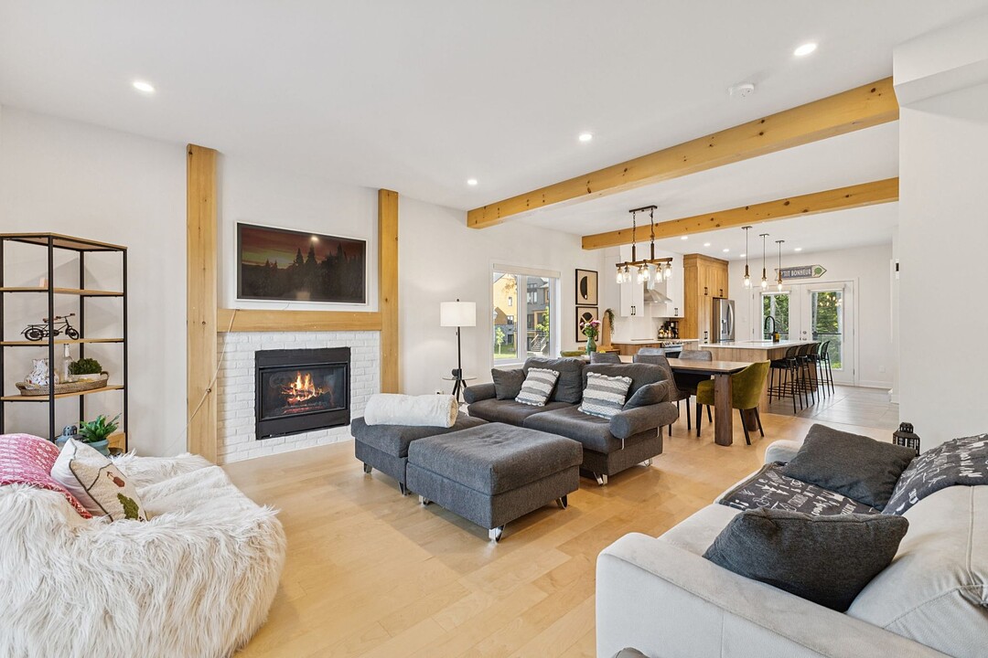 567 Rue Charlie-Forbell, Mont-Tremblant, Québec