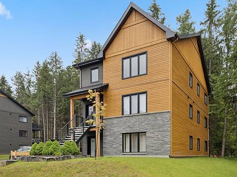 526 Rue Charlie-Forbell, Mont-Tremblant