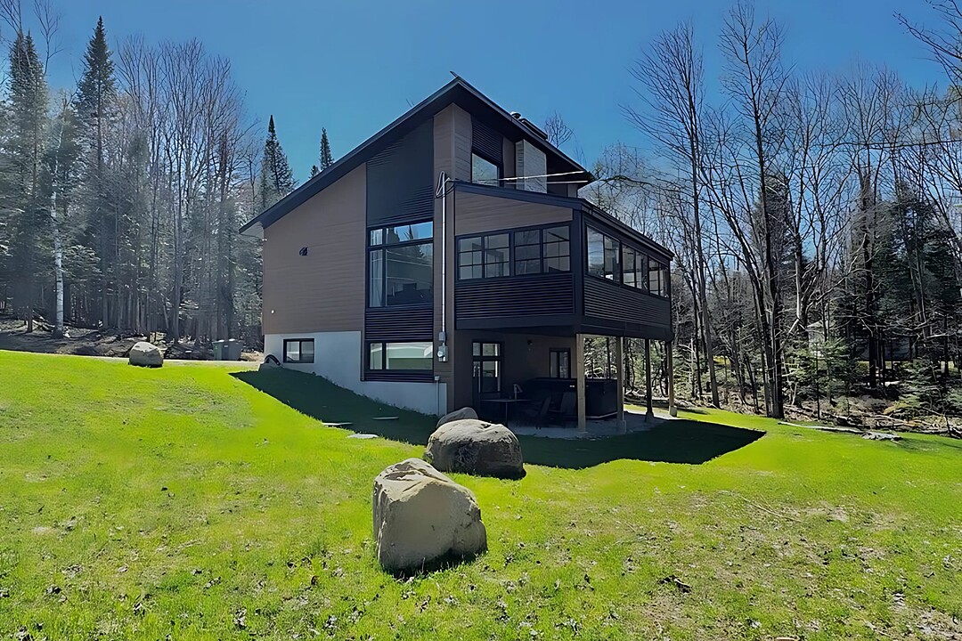 25 Ch. des Cerisiers, Lac-Supérieur, Québec