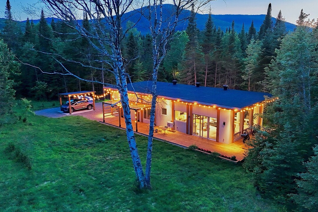 85 Ch. de la Paroi-Rocheuse, Lac-Supérieur, Québec