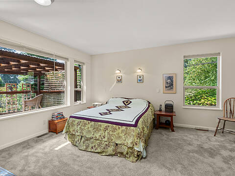 1372 Gower Point Road, Gibsons