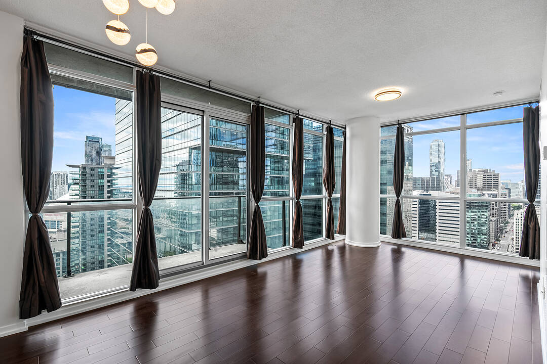 55 Bremner Blvd #2701, Toronto, Ontario