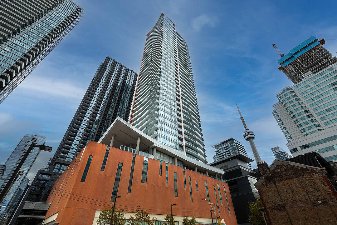 21 Widmer St #1511, Toronto, Ontario