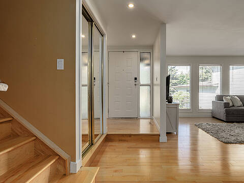 48 Brabourne Rise SW, Calgary