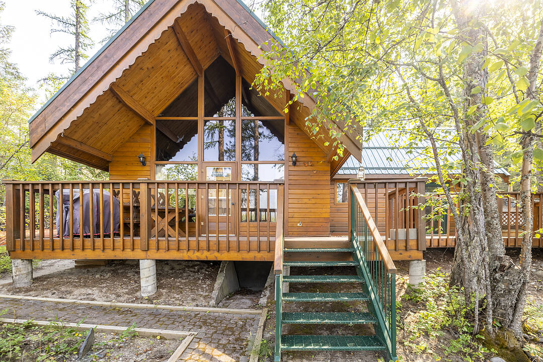 6844 Legion Road, Jaffray, British Columbia