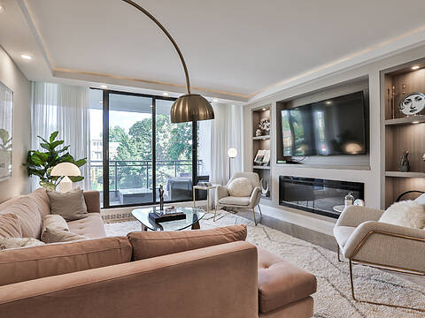 235 St Clair Ave W #301, Toronto